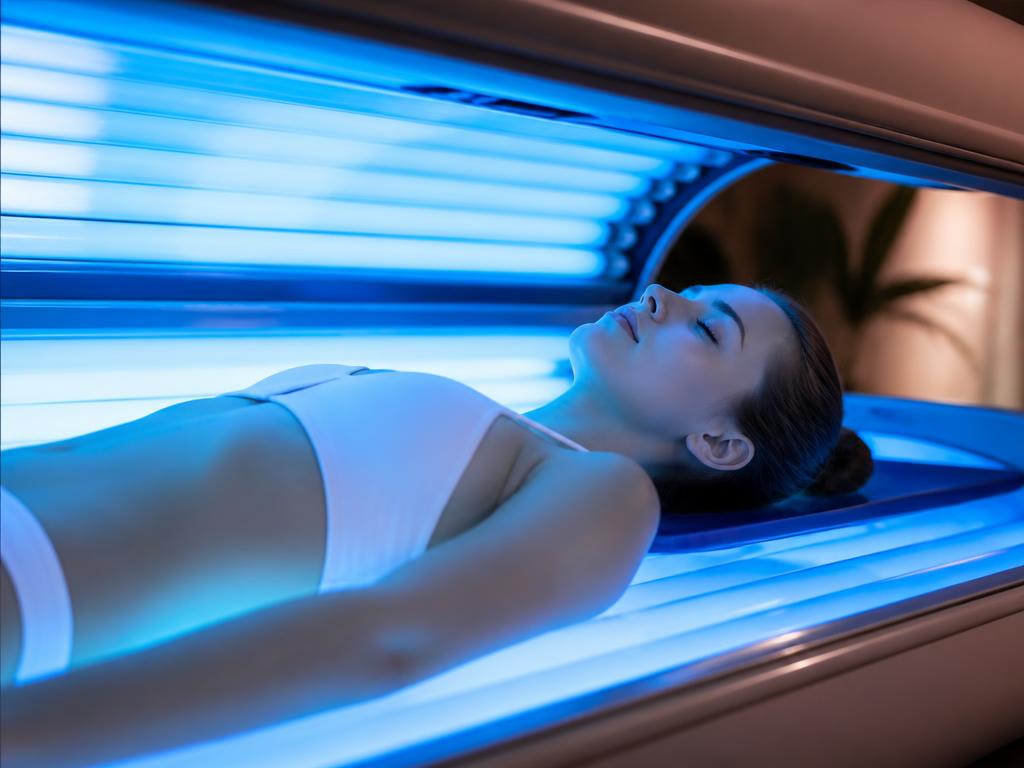 Proč je odpočinek pod hřejivými trubicemi solária skvělou formou meditace